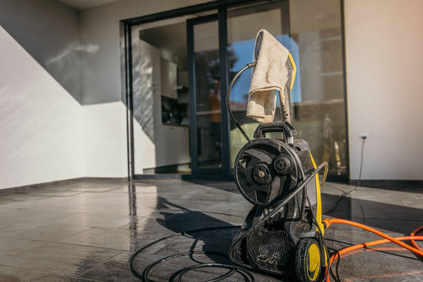 Animal Enclosure Cleaning in Elk Grove Village, IL
